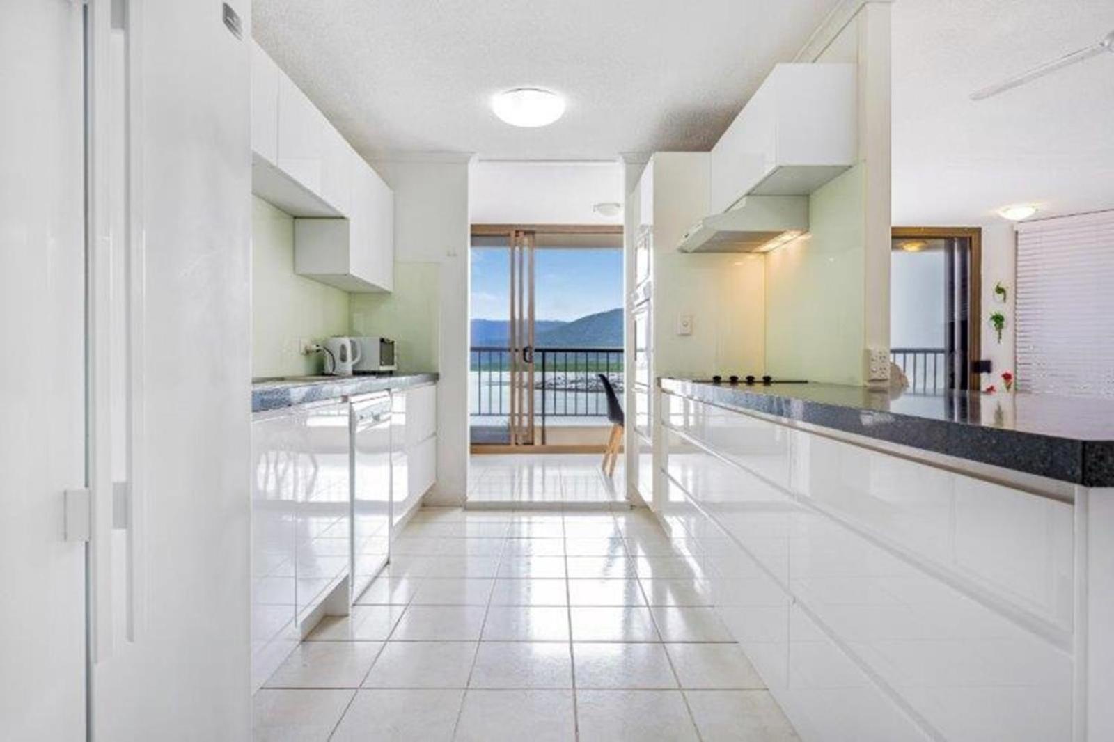 Cairns Ocean View Apartment In Aquarius Eksteriør billede